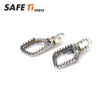 Фото Подножки титановые GR5 SAFE Ti Luxury 10mm Back +5mm Down, SXF/SX/TC/FC/MC/MCF125-525 23-25, EXC/EXCF/FE/TE/EC/ECF250-500 24-25, SX85/TC85/MC85 25-